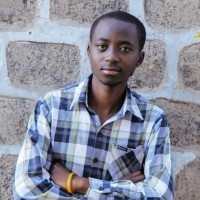 Animateur radio et blogueur indépendant passionné des questions de l'entrepreneuriat, politique et sociale dans la communauté, résidant à Goma, à l’est de la République démocratique du Congo.